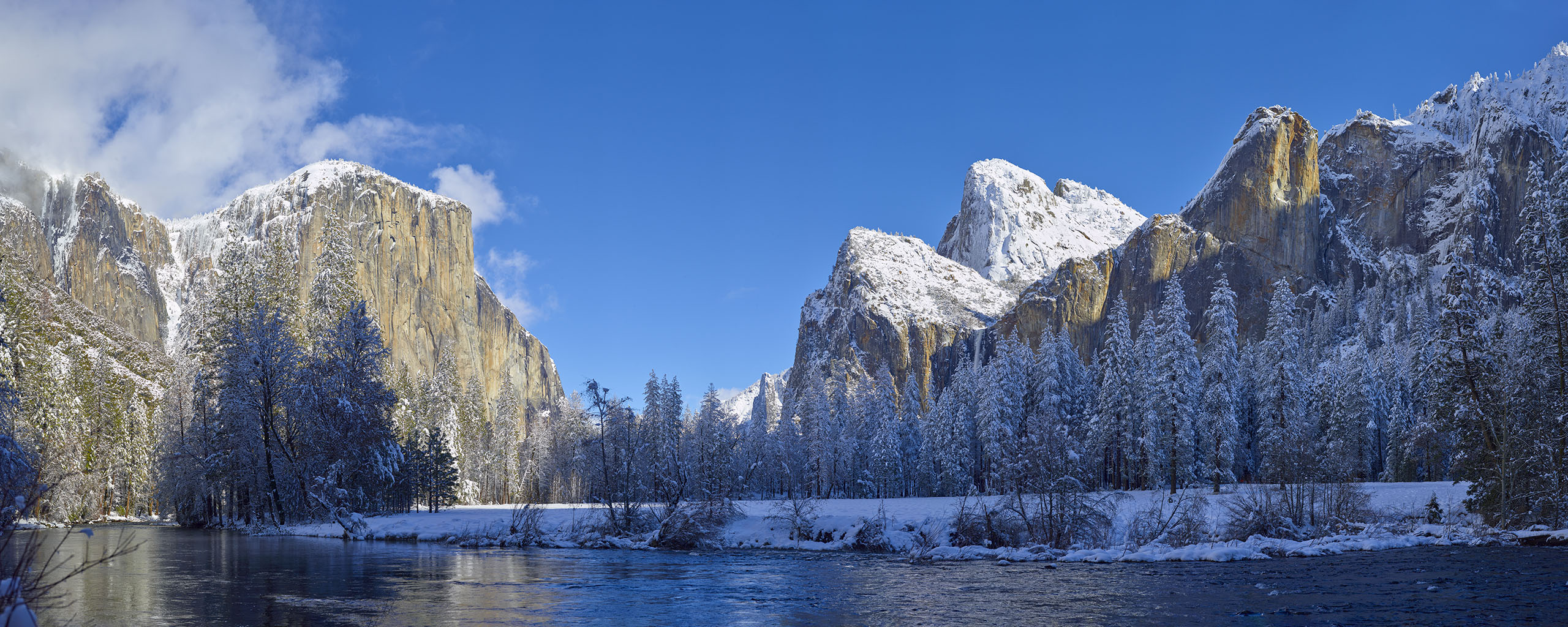 El Capitan Cathedral Rocks winter panorama Yosemite National Park